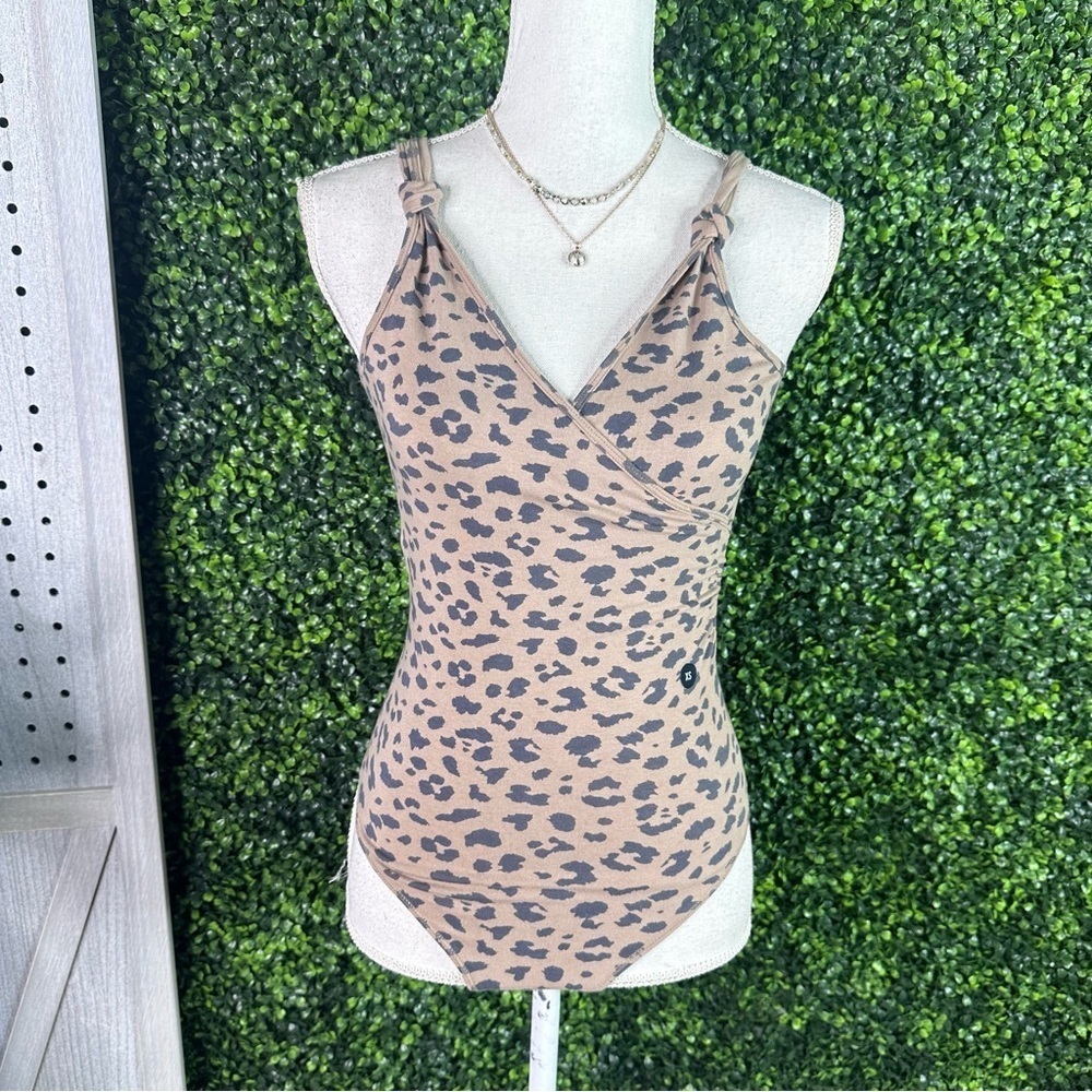 Abercrombie and‎ fitch animal print body nwt